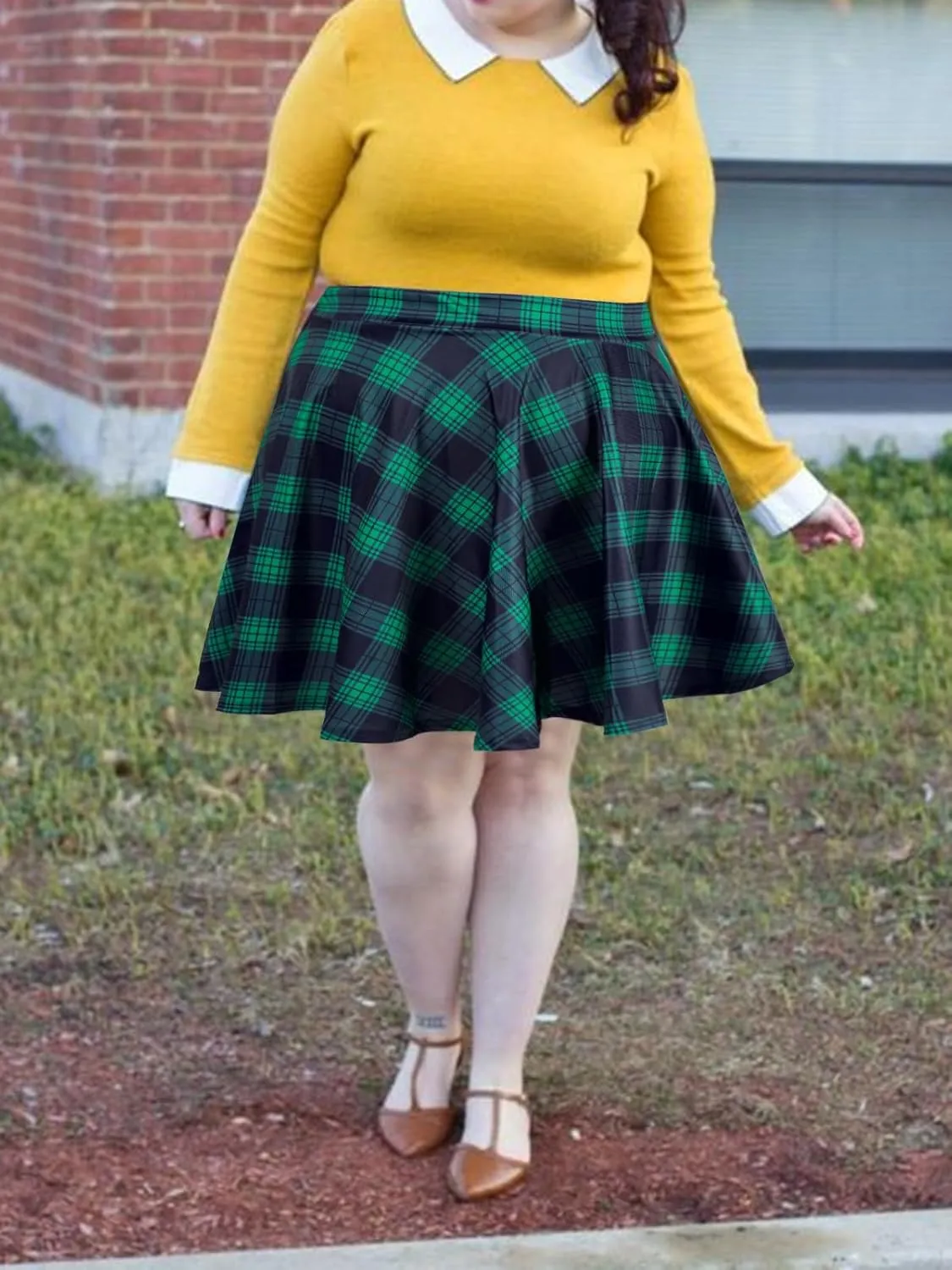 Women's Plus Size Mini Plaid Skirt- Basic High Waisted Flared Casual Stretchy Pleated Skater Skirts